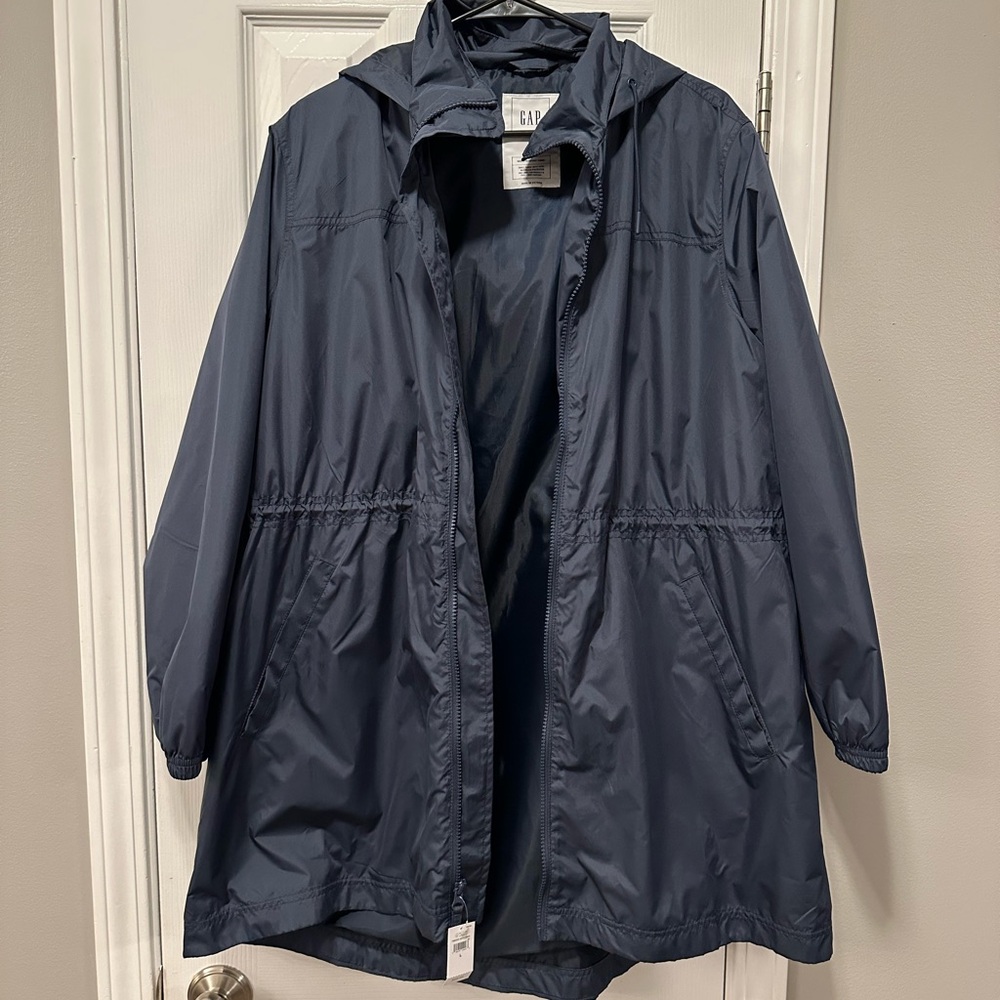 GAP light weight coat NWT